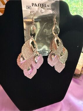 5/25 Pastels Silver Layered Leaf Drop Earrings
